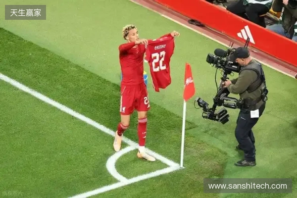 埃基蒂克：期待重回马赛主场踢球，那里有着难以置信的球迷