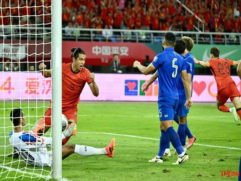 打平就出线！杨晨：泰国队这种踢法，我觉得中国队不能轻视